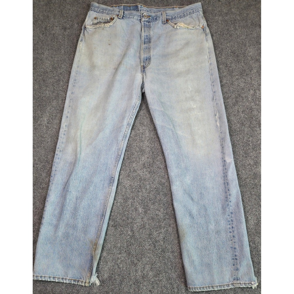 Vintage 90s Levi's 501 Jeans Mens 40x32 Light Wash Denim Made in USA Distressed‎
